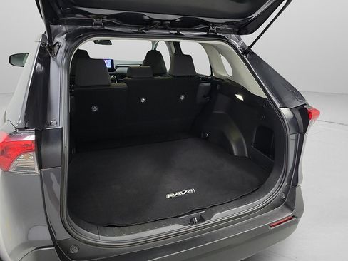 Certified 2025 Toyota RAV4 XLE FWD image 7