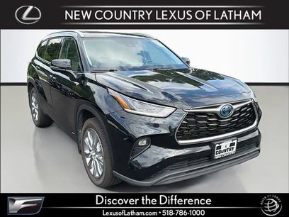 Used 2023 Toyota Highlander Limited