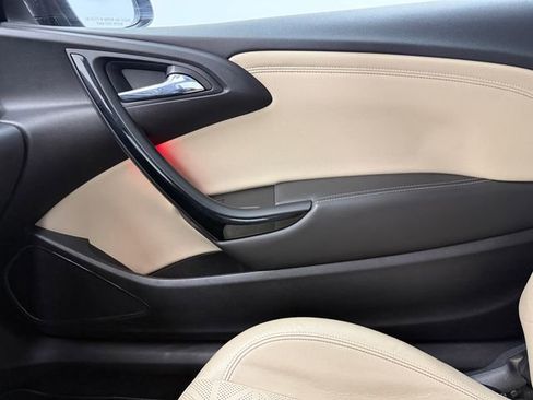 Used 2017 Buick Cascada Premium FWD image 28