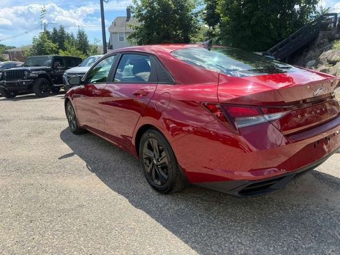 Certified 2023 Hyundai Elantra SEL FWD image 3
