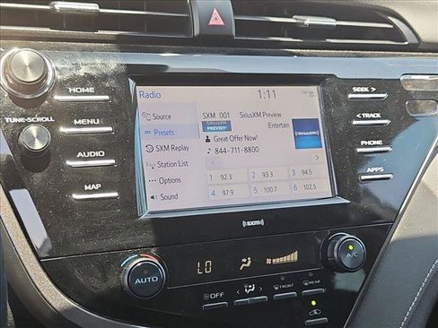 Used 2020 Toyota Camry SE w/ Carpet Mat Package FWD image 16