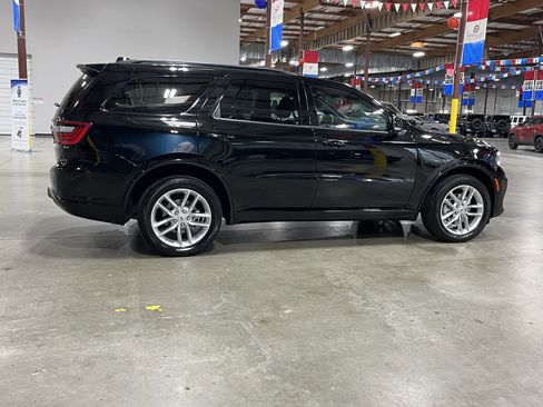 Certified 2025 Dodge Durango GT image 12