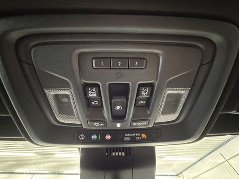 Used 2026 GMC Sierra 2500 AT4 w/ AT4 Premium Plus Package AWD/4WD image 19