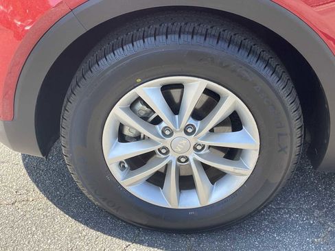 Used 2017 Kia Sorento FWD image 7