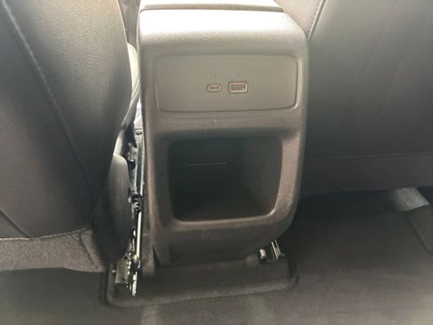 Used 2025 Chevrolet Trax LT image 24