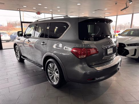 Used 2017 INFINITI QX80 4WD image 3