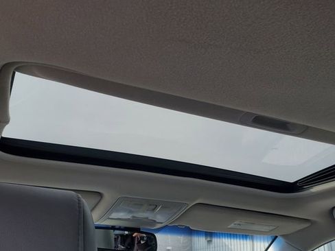 Used 2009 Toyota Avalon Limited image 23