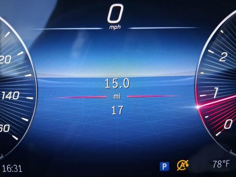 New 2026 Mercedes-Benz GLB 250 image 14