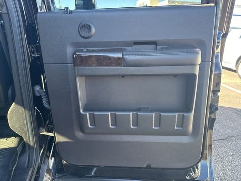 Used 2016 Ford F250 Platinum w/ Platinum Package image 22