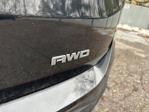 Used 2019 GMC Terrain SLE w/ Driver Convenience Package image 26