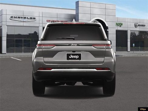 New 2025 Jeep Grand Cherokee Limited image 6