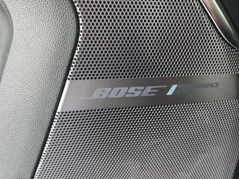 Certified 2025 GMC Yukon Denali Ultimate w/ LPO, Floor Liner Package AWD/4WD image 24