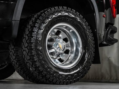 Used 2025 Chevrolet Silverado 3500 High Country w/ Technology Package AWD/4WD image 58