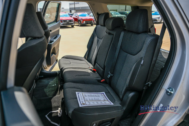 Used 2025 Hyundai Palisade SE FWD image 11