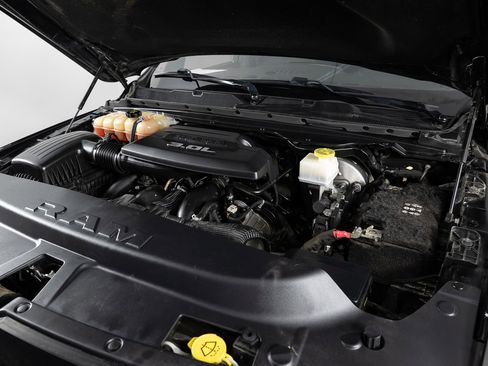 Used 2020 RAM 1500 Limited w/ Black Appearance Package image 46