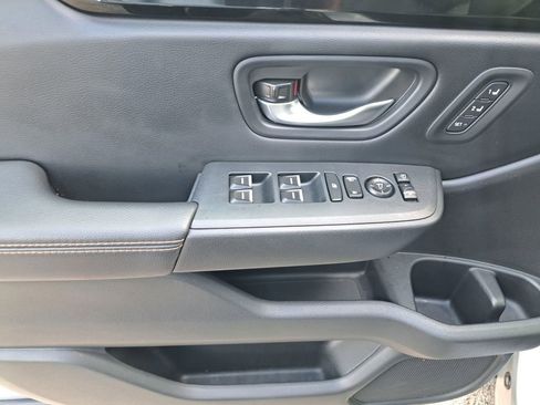 Used 2023 Honda Pilot TrailSport image 15