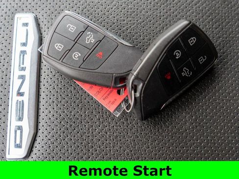 Used 2024 GMC Sierra 3500 Denali w/ Denali Reserve Package image 31