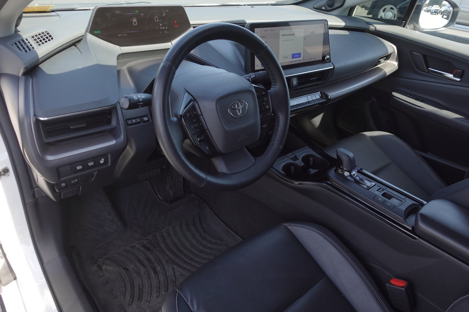 Used 2023 Toyota Prius Limited w/ Limited Premium Package FWD image 9