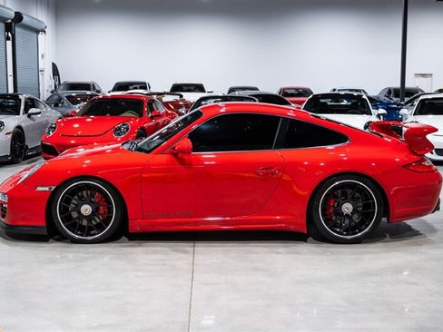 Used 2011 Porsche 911 Carrera GTS RWD image 3