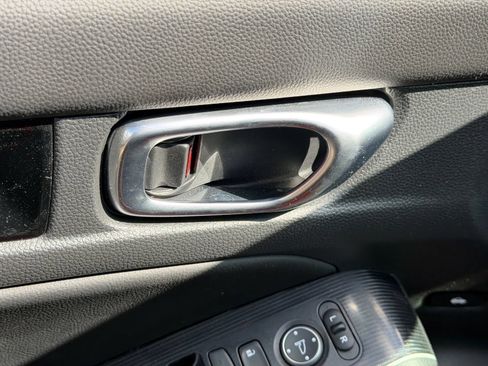 Certified 2025 Honda Civic Sport Touring image 10