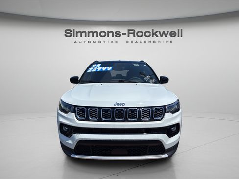 Used 2025 Jeep Compass Limited AWD/4WD image 7