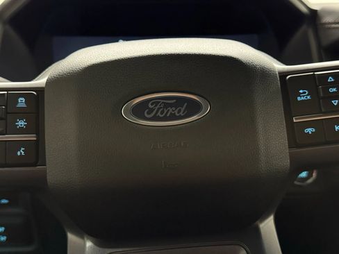 Used 2023 Ford F150 Lightning Lariat image 26