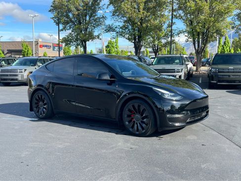 Used 2022 Tesla Model Y Performance AWD/4WD image 5