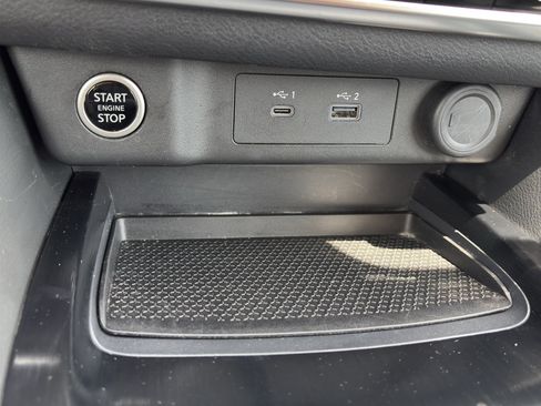Used 2023 Nissan Rogue SV FWD image 22