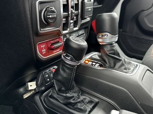 New 2026 Jeep Gladiator Mojave image 28