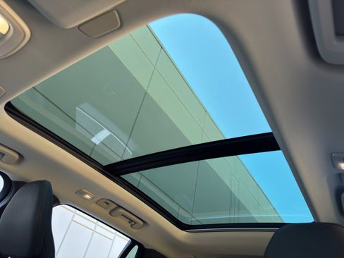 Used 2025 Volvo XC90 B6 Plus w/ Protection Package Premier image 12