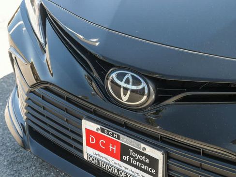 Used 2023 Toyota Camry LE FWD image 5