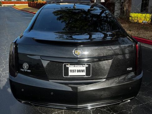 Used 2014 Cadillac XTS Platinum image 2