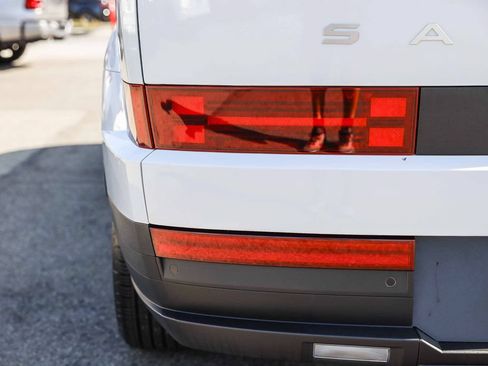 Used 2025 Hyundai Santa Fe SEL FWD image 7