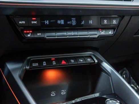 Used 2025 Audi A3 2.0T Premium w/ Convenience Package image 18