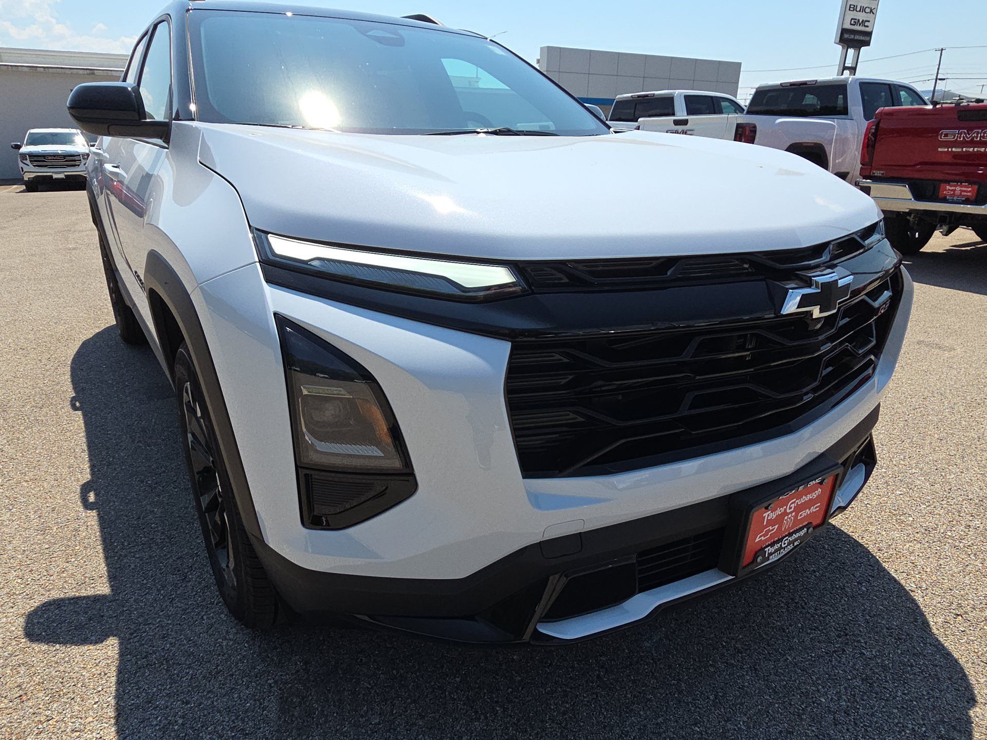 New 2027 Chevrolet Equinox RS FWD image 11