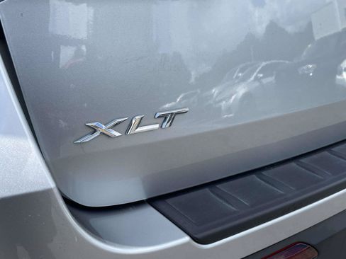 Used 2024 Ford Explorer XLT w/ Equipment Group 202A RWD image 8