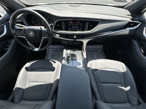 Used 2023 Buick Enclave Essence image 21