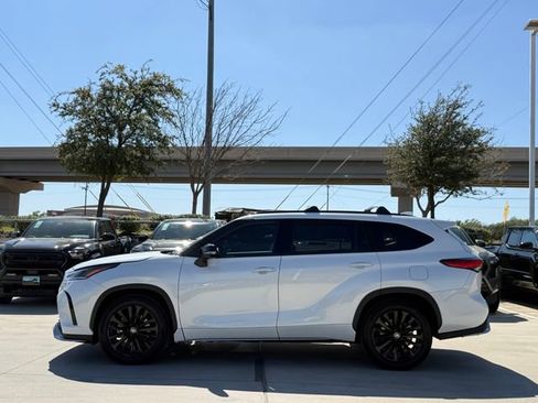 Used 2023 Toyota Highlander XSE image 7