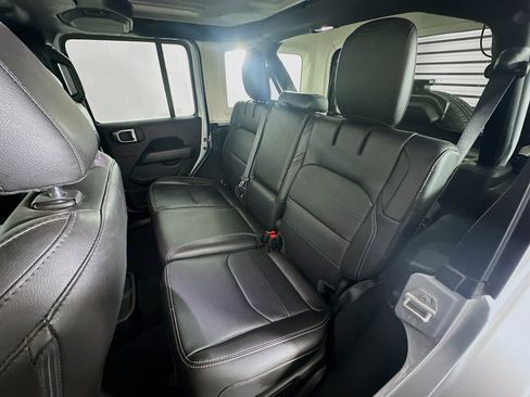 Used 2023 Jeep Wrangler Sahara w/ Cold Weather Group image 27