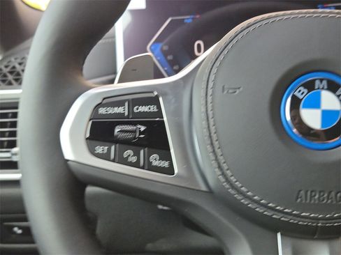 New 2026 BMW X5 xDrive50e w/ Executive Package image 30