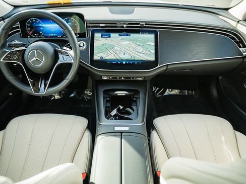 Certified 2025 Mercedes-Benz E 350 4MATIC Sedan image 20
