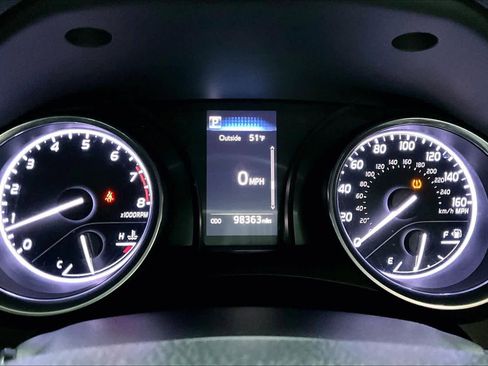 Used 2018 Toyota Camry SE image 25