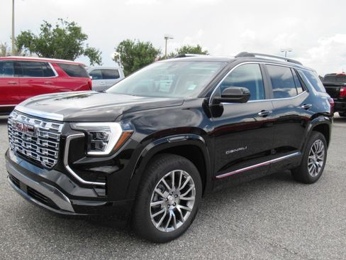 New 2027 GMC Terrain Denali AWD/4WD image 3