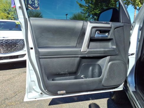 Used 2024 Toyota 4Runner SR5 Premium image 18