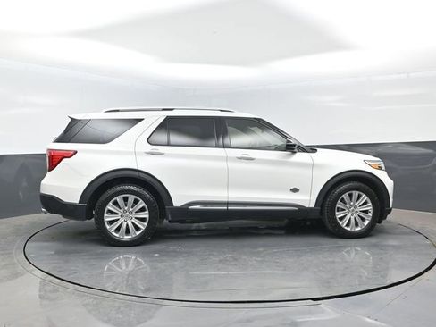 Certified 2023 Ford Explorer King Ranch w/ Technology Package AWD/4WD image 3