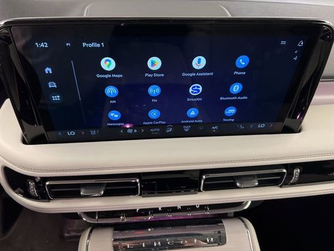 New 2025 Lincoln Aviator Reserve w/ Equipment Group 201A image 9