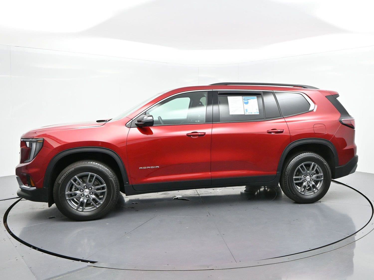 Used 2025 GMC Acadia Elevation FWD image 4