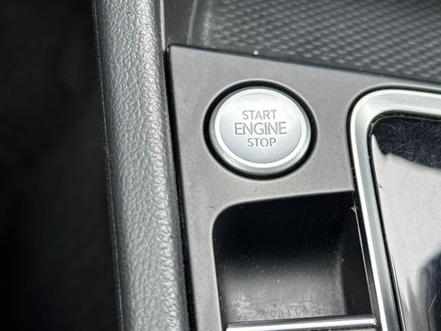 Used 2020 Volkswagen Jetta SE image 23