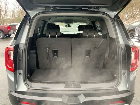 Used 2022 GMC Acadia SLE image 25