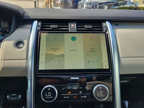 Used 2023 Land Rover Discovery HSE R-Dynamic image 23